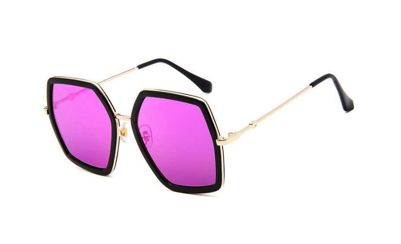 Sunglasses with pink lenses and black frames
lightweight eyeglasses
aesthetic eyewear
everyday glasses
premium eyewear frames
optical fashion glasses
minimalist eyewear
luxury eyewear
comfortable eyeglasses