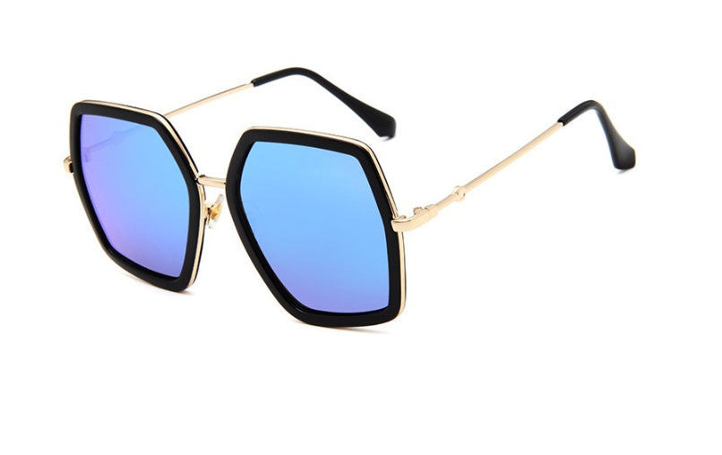 Sunglasses with blue gradient lenses and gold frames
lightweight eyeglasses
aesthetic eyewear
everyday glasses
premium eyewear frames
optical fashion glasses
minimalist eyewear
luxury eyewear
comfortable eyeglasses