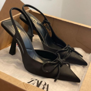 WOMEN FOOTWEARS